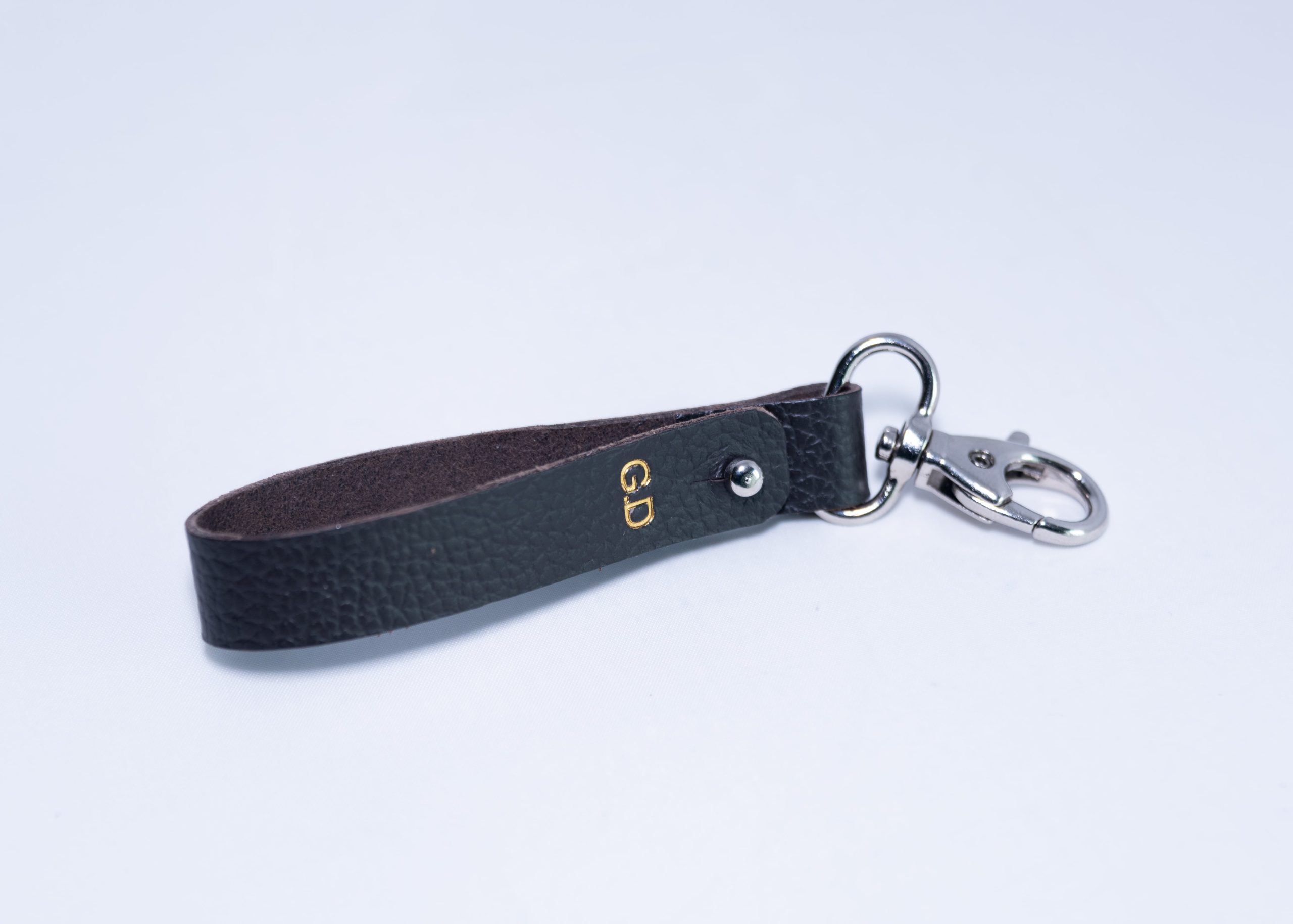 Porte clés kit DIY en cuir personnalisable fait main artisanal Typ'All Création Nantes
